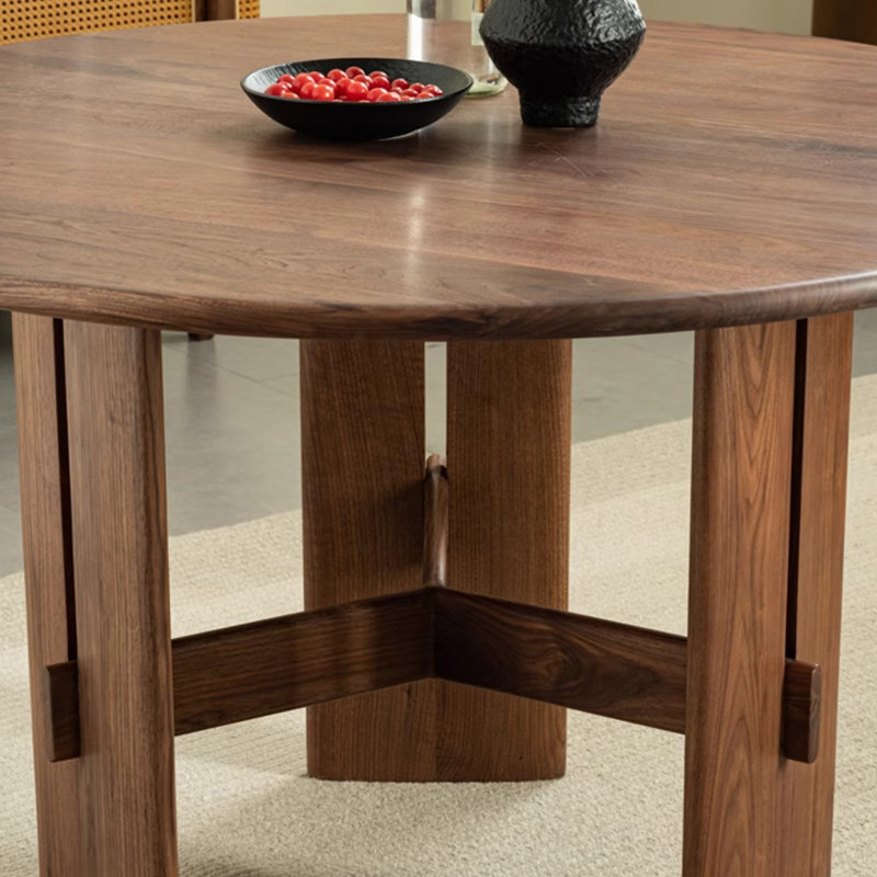 Table ronde rétro en noyer noir massif., H 29,53 po x L 47,24 po x l 47,24 po
