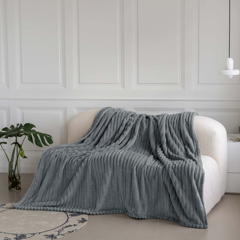 BELLISSIMA PLUSH THROW, 150cm x 100cm, Silver