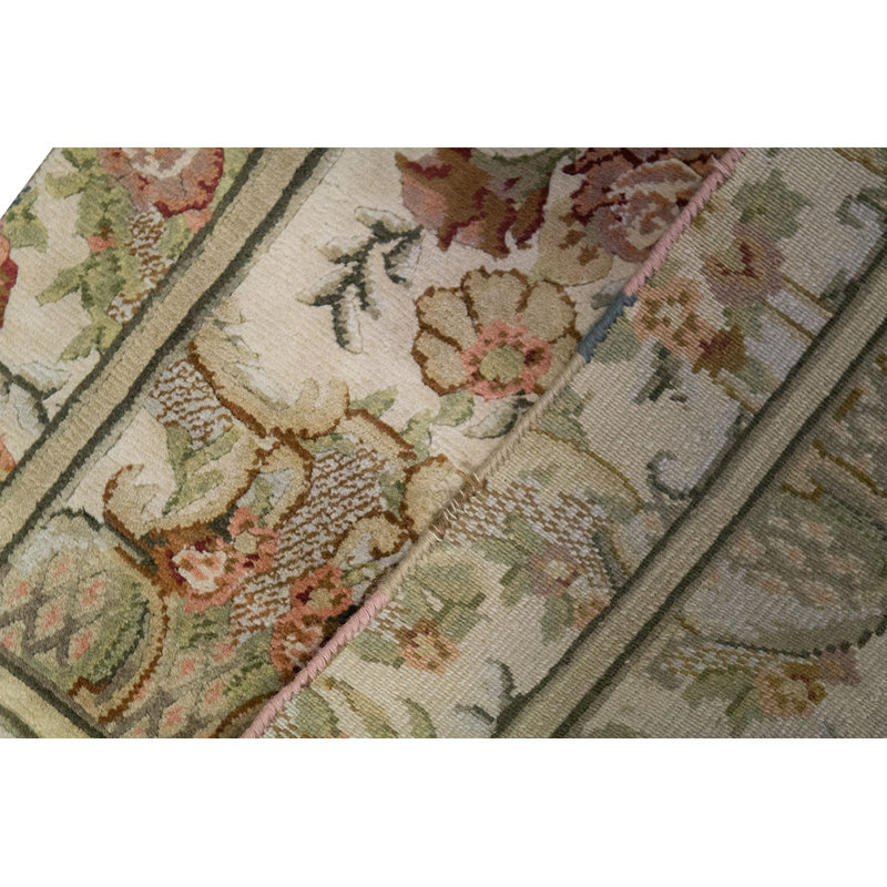 Hand-Knotted High-Quality Beige Area Rug