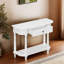 Charmante console rétro avec rangement polyvalent et design exquis
