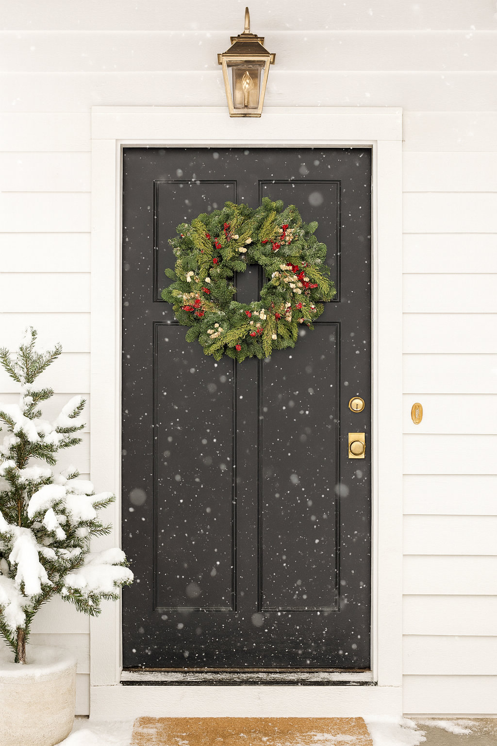 22" Handcrafted Juniper Christmas Wreath