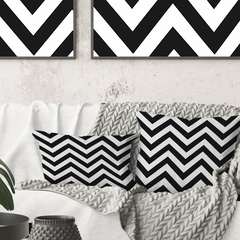 Chevron Flow II - Coussin décoratif à chevrons, Noir / blanc, H 16 po x l 16 po