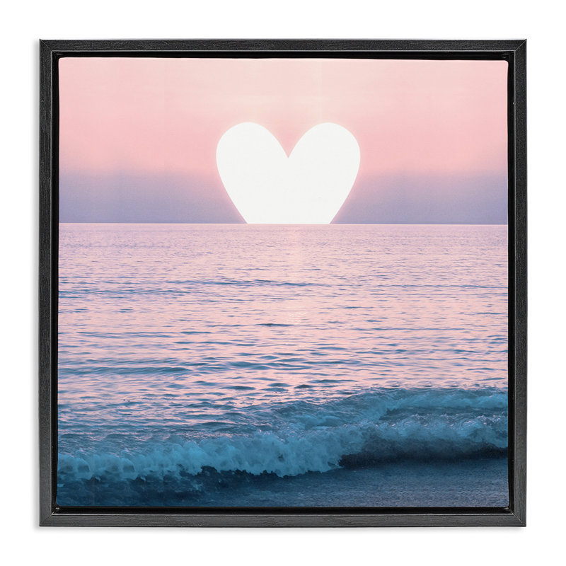 Cœur rose au lever du soleil sur l'océan, H 18 po x l 18 po, Cadre flottant noir de jais