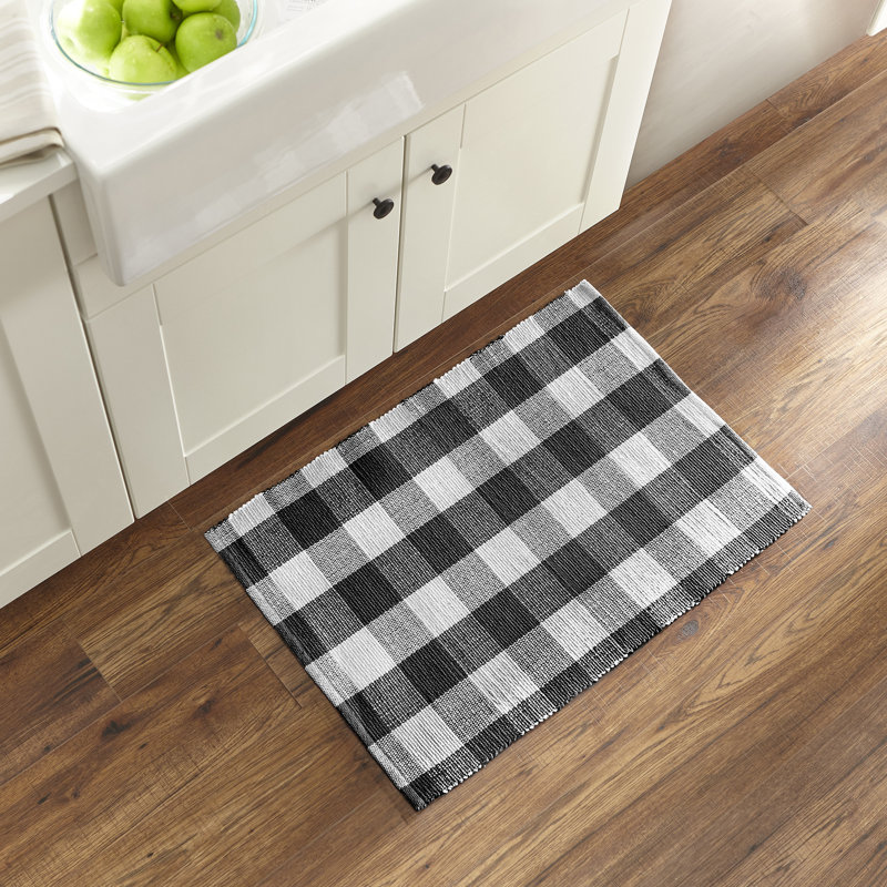 Skookum Farmhouse Living Buffalo Check Kitchen Rug, Rectangle 1'8" x 2'6", Tan