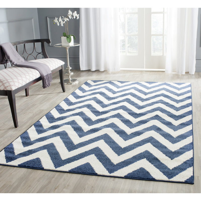 Falstaff Performance Chevron Rug, Rectangle 4' x 6'