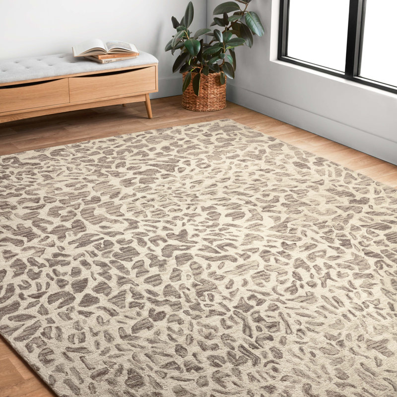 Tapis gris / ivoire en laine crocheté à la main Masai, Rectangle 3 pi 6 po x 5 pi 6 po