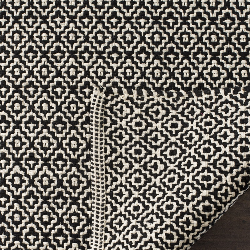 Bester Hand Woven Cotton Geometric Rug, Rectangle 5' x 7'