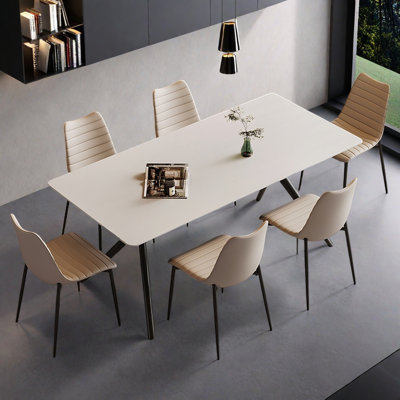 Ensemble de table de petit appartement moderne et simple