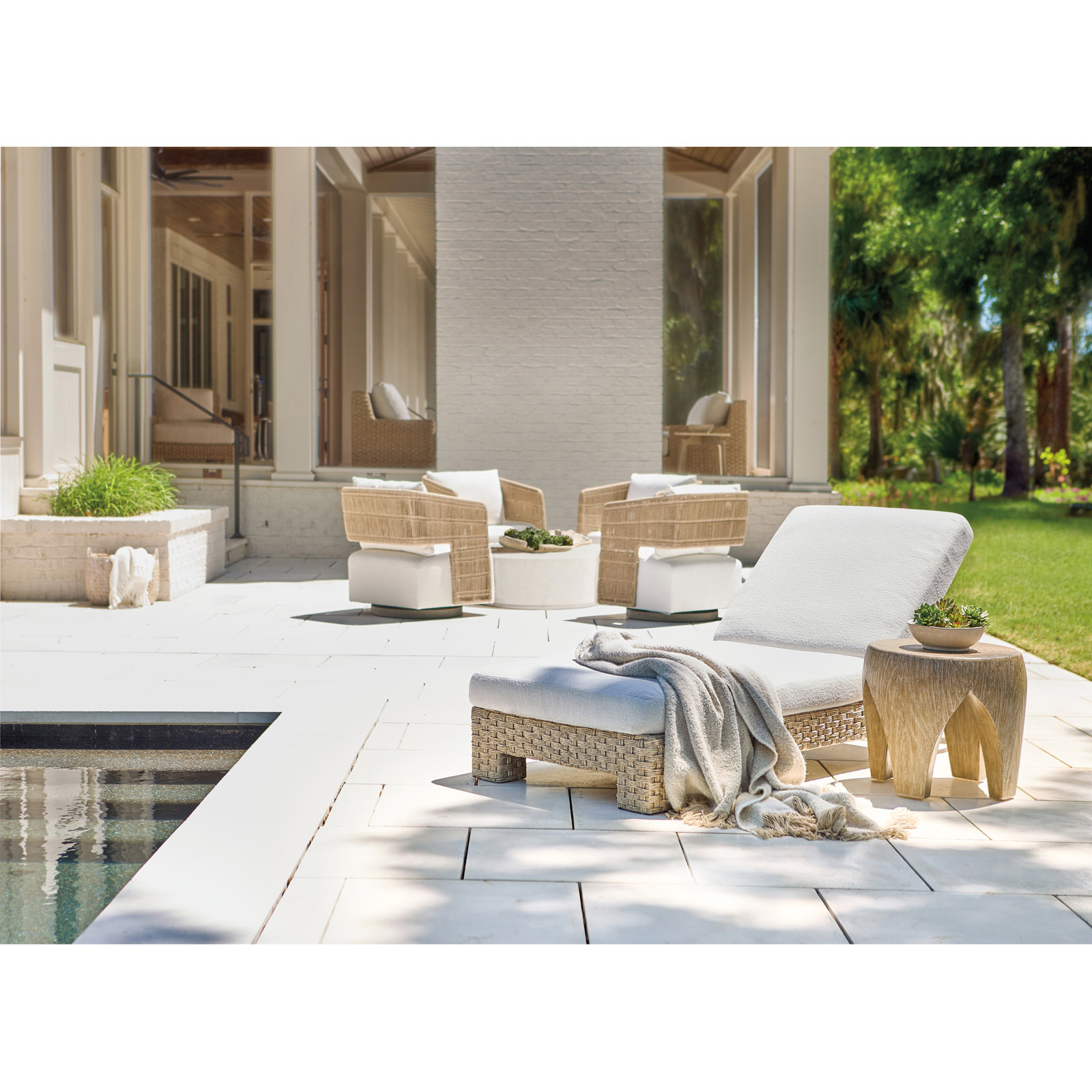 31.5'' Outdoor Powder Coated Aluminum Chaise Lounge