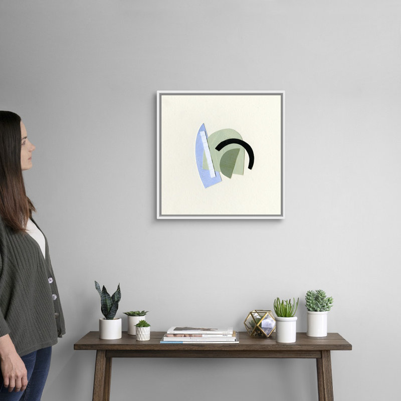 Bits et pièces II par Emma Caroline - reproduction de photo, Cadre blanc, H 22 po x l 22 po x P 1,75 po