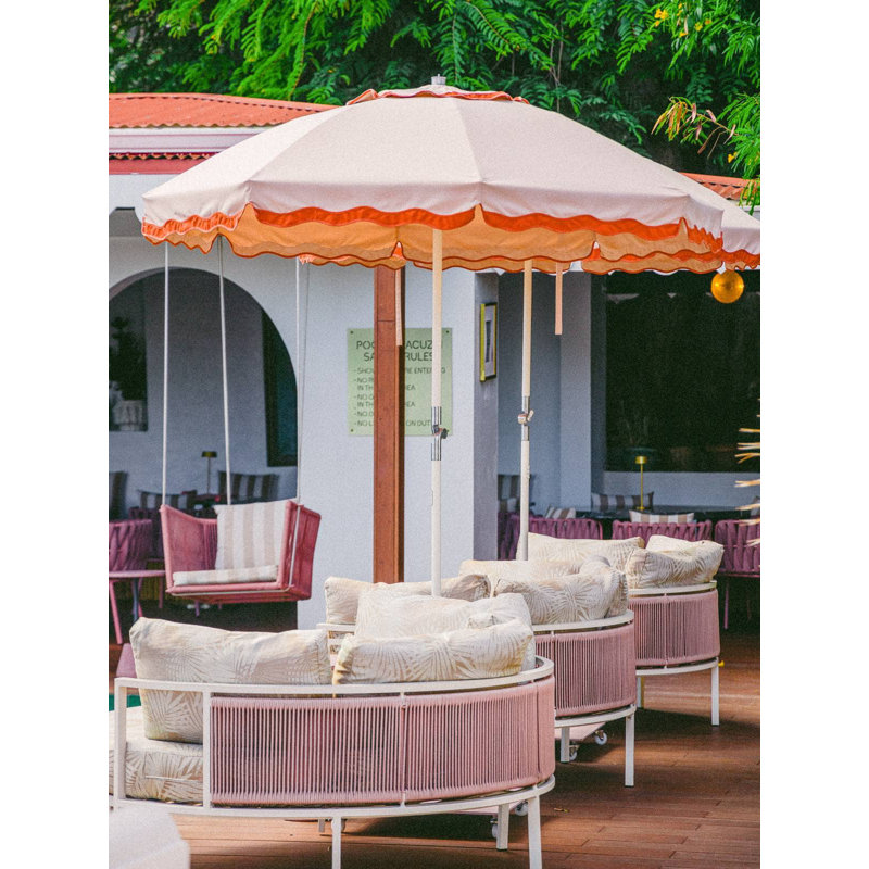 Club Umbrella, Rivie Pink