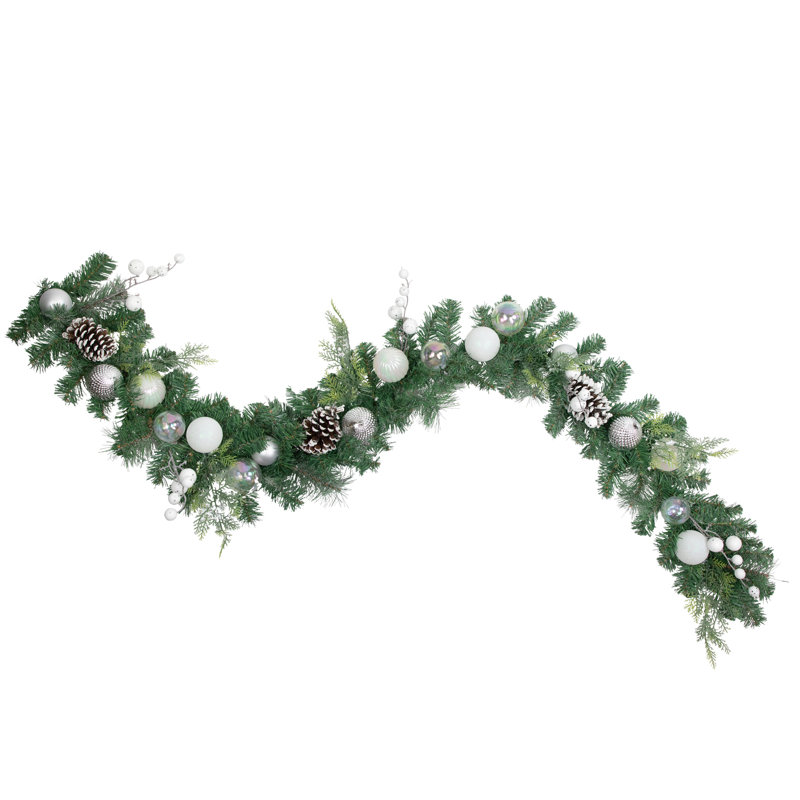 Guirlande de Noël 6 pi avec baies et ornements irisés