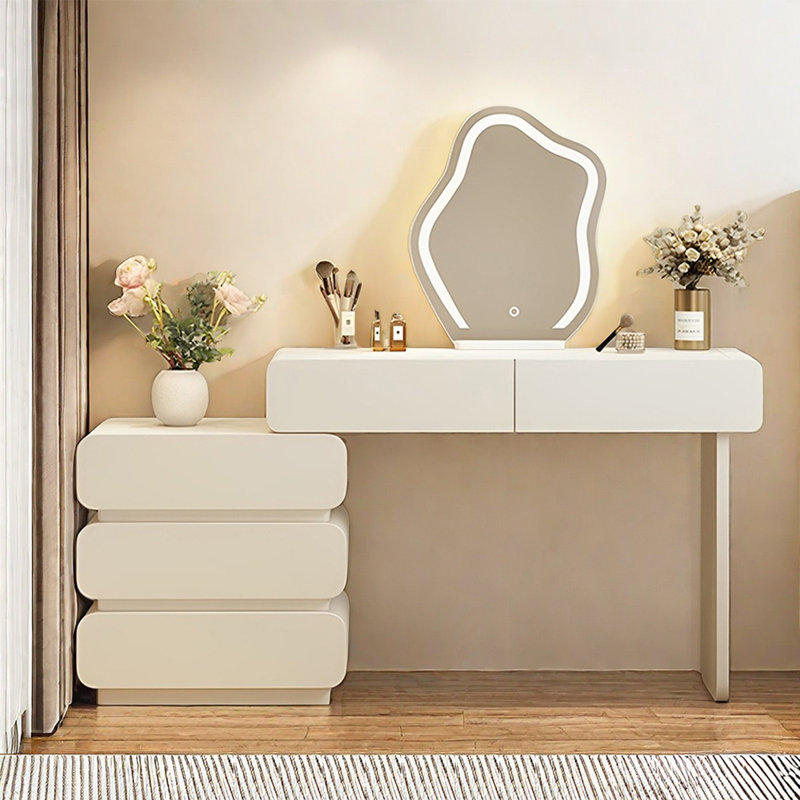 Sylah Vanity