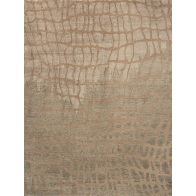 Hand Knotted Geometric Area Rug in Straw
