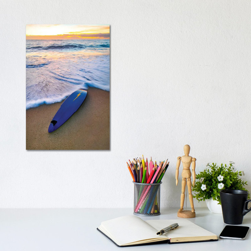 Lopez Stinger Vert by Sean Davey - Wrapped Canvas Gallery-Wrapped Canvas Giclée, 30.48 cm H x 20.32 cm W