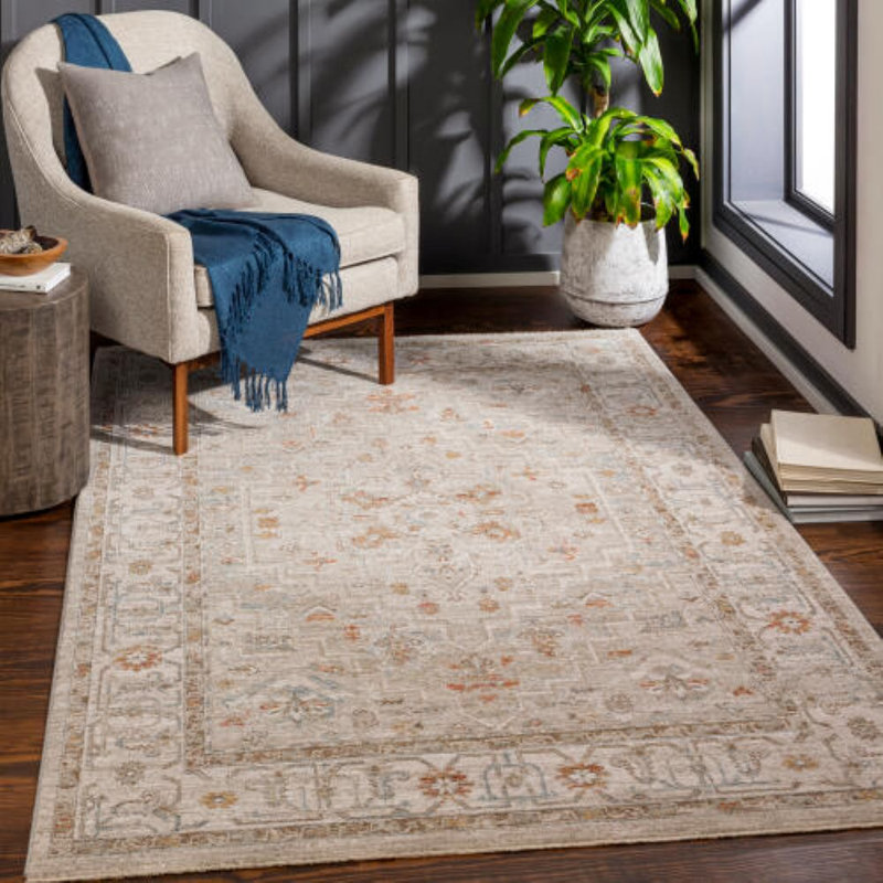 Tapis beige Finnlagh, Rectangle 7 pi 10 po x 10 pi 3 po