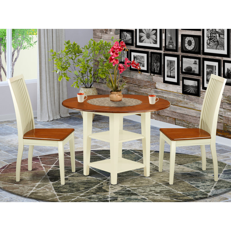 L'ensemble 3 pièces de table et chaises de cuisine comprend une table de salle à manger ronde avec Dropleaf et des tablettes et 2 chaises de salle à manger, babeurre et cerise