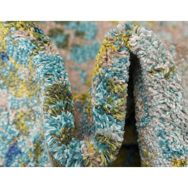 Patrocinia Geometric Green Area Rug, Runner 2'2" x 6'7"
