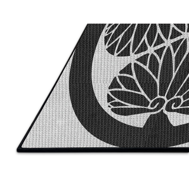 Tapis noir/gris tissé à la machine, Rectangle 4 pi x 6 pi