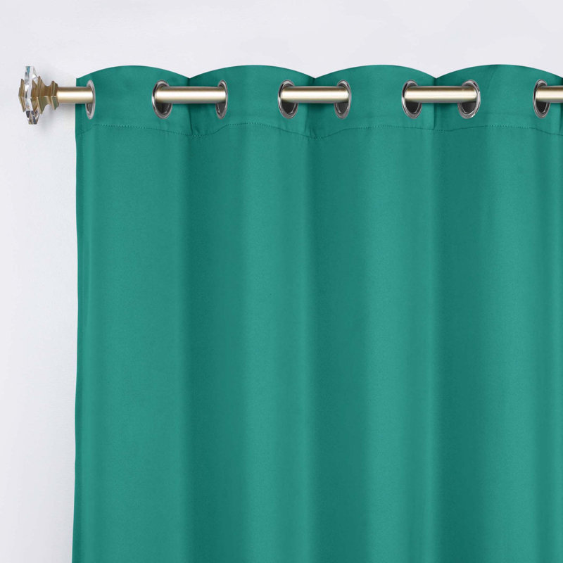 Paire de rideaux obscurcissant avec œillets Millendon, L 52 po x L 120 po, Bleu céruléen