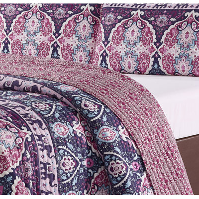 Obadiah Polyester Damask Quilt