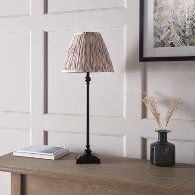 Lila Table light with 25cm shade
