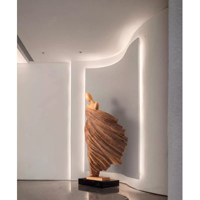 Ornement sculpture en bois déesse abstraite