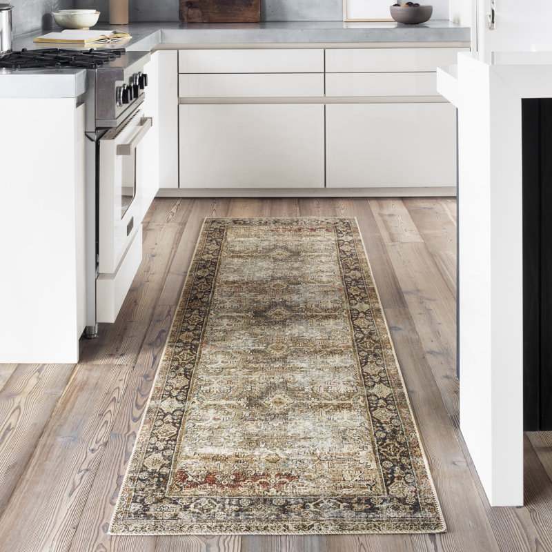 Giacinto Oriental Indoor Rug, Runner 2'6" x 9'6"