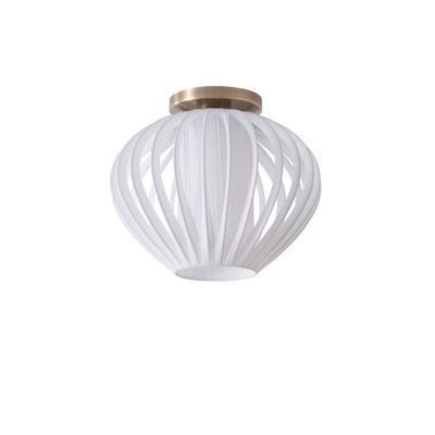 Plafonnier Bloom, abat-jour en satin blanc, laiton vieilli