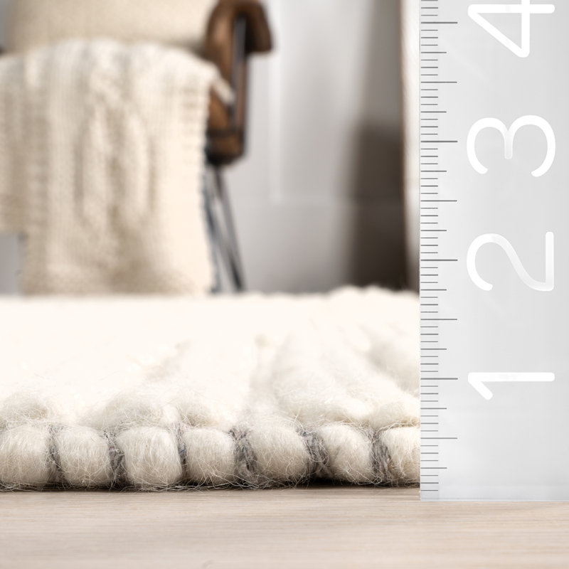 Ivory Geometric Flat Woven Wool Rug, 4' x 6'