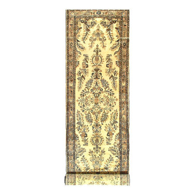 Wessling Oriental Area Rug in Ivory