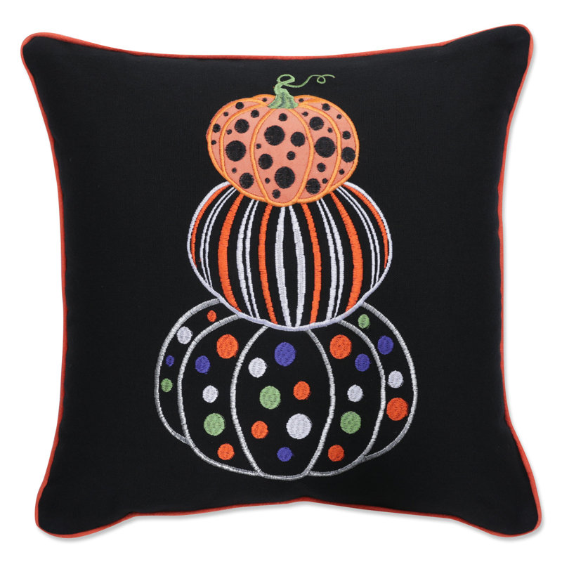 Housse de coussin noire Pumpkin Stack, H 5 po x l 16,5 po