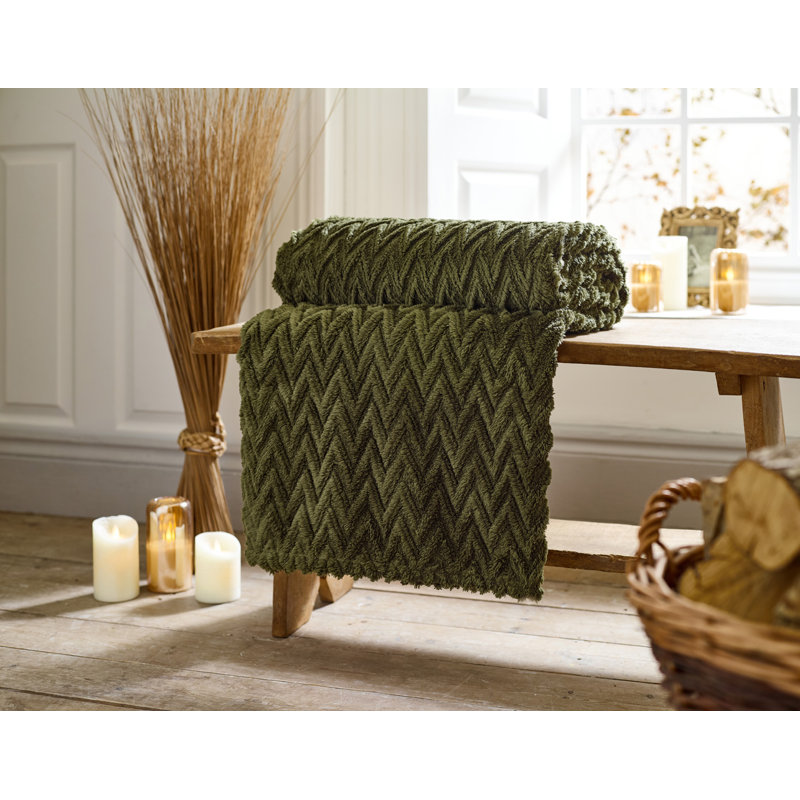 Tadcaster Luxury Soft Chevron Throw 140x180cm Warm Throw Blanket, Green