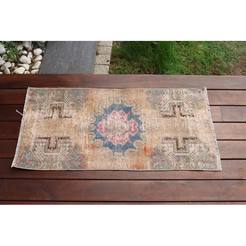 Handmade Turkish Anatolian Oushak Rug With Vintage Bohemian Design And Floral Decor For Small Spaces