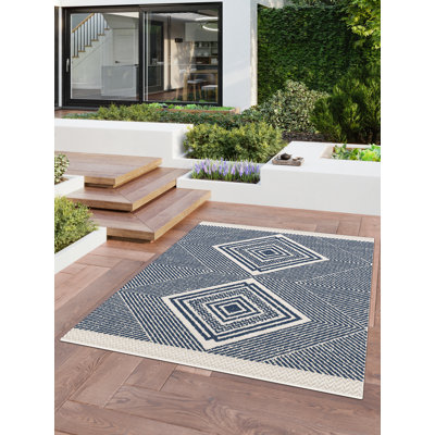 Darrell Geometric Area Rug