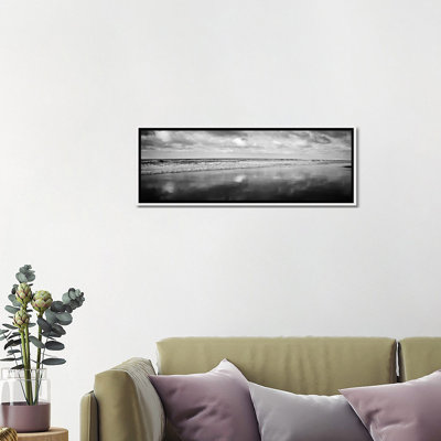 Plage (noir et blanc)» par Michael Harrison-impression panoramique
