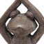 Figurine grenouille de yoga 11,5 x 6,5 x 15 po en magnastose brune avec accents dorés