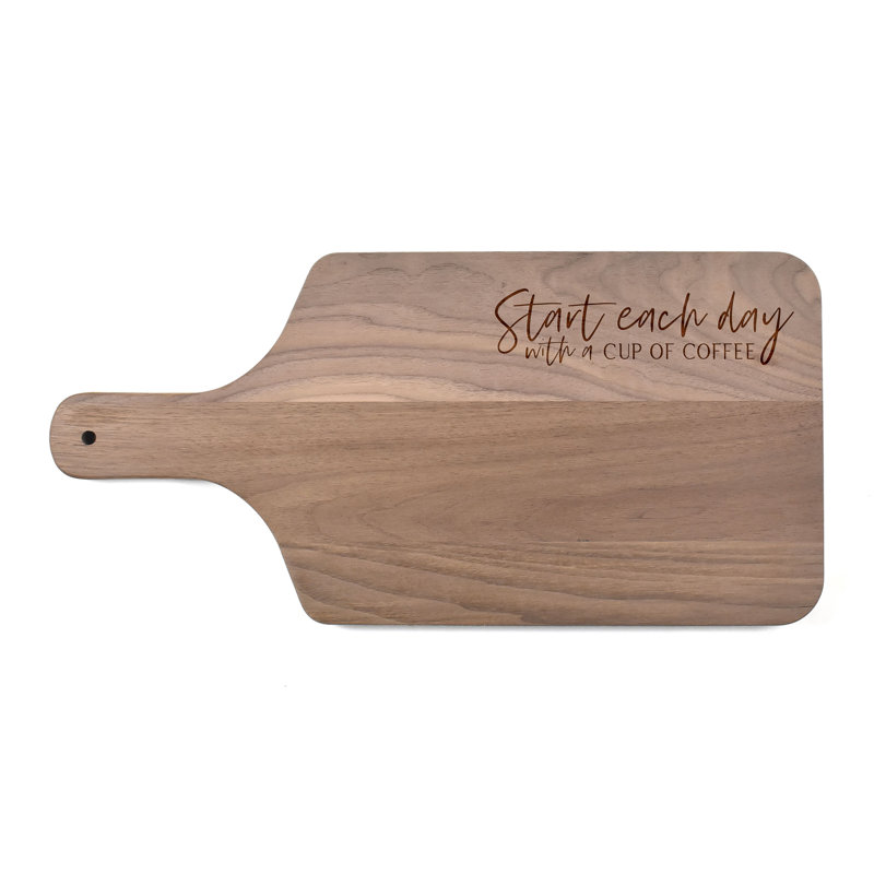 Commencez chaque journée avec une tasse de planche à découper