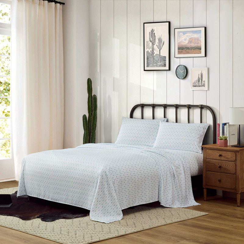 Wrangler Printed Cozy Novelty Sheet Sets, Twin XL Sheet Set with 1 Pillowcase, Steer Head Stripe Blue