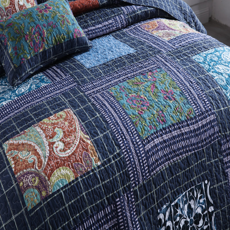 100% Cotton Floral Pattern Reversible Patchwork Quilt Set, King Comforter  + 2 King Shams, Navy Blue