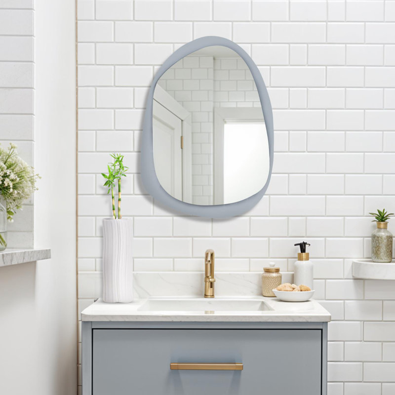 Miroir asymétrique avec cadre en verre gris Ahrends