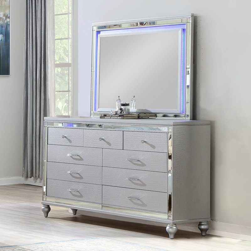 Denard Upholstered Standard 4 Piece Bedroom Set, Silver, Queen, 4 Pcs: Bed, Nightstand, Dresser, Mirror