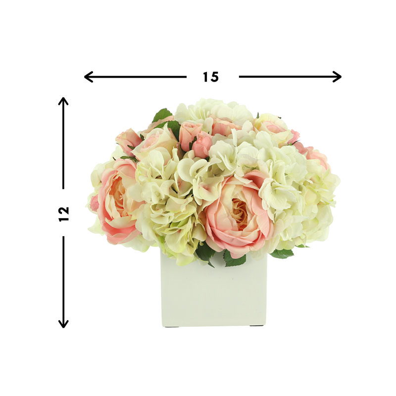 Arrangement in Pot