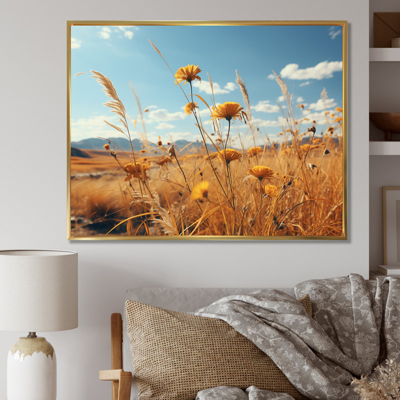Coucher de soleil, fleurs d'été, prés, Cadre flottant doré, 16" H x 32" W