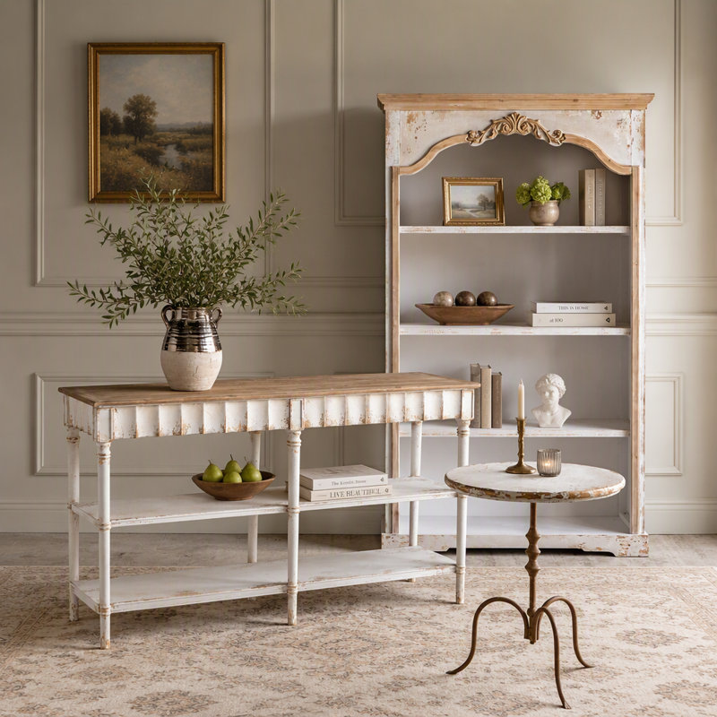 Console 63 pouces à trois niveaux en bois, table d'appoint de style campagnard vieilli avec détails festonnés, canapé d'entrée multi-couches pour le salon