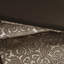 Chambre rouge - Très grand lit 7 pièces avec détails de broderie et d'édredon en tissu plateforme-122450255