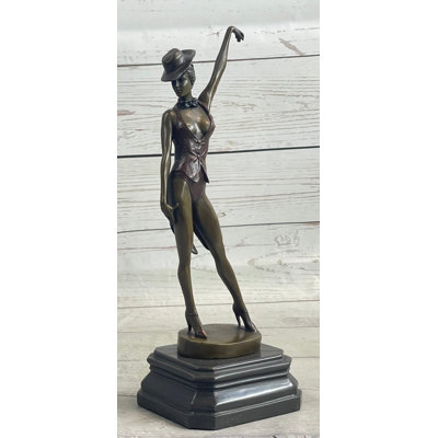 Figurines et sculptures dumaniennes