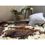 Tapis brun en cuir de vache Digby