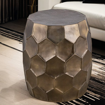 Table de bout en aluminium 18 x 21 avec base dorée, style artistique artisanal, finition brillante compacte pour les petites pièces, artistique, utilisation polyvalente dans les espaces, aucune installation nécessaire
