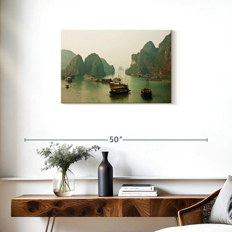 Mehar Halong, H 20 po x l 30 po
